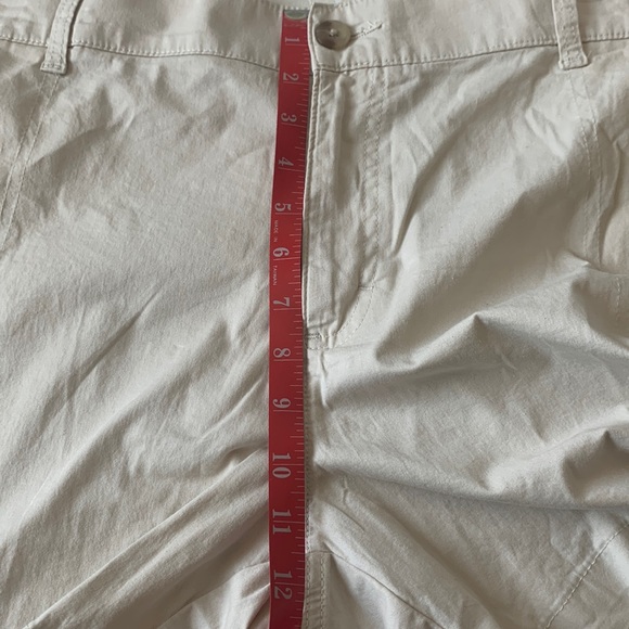 Lee® Women's Mid Rise Comfort Waist Cargo Short Size 20M - Picture 6 of 11
